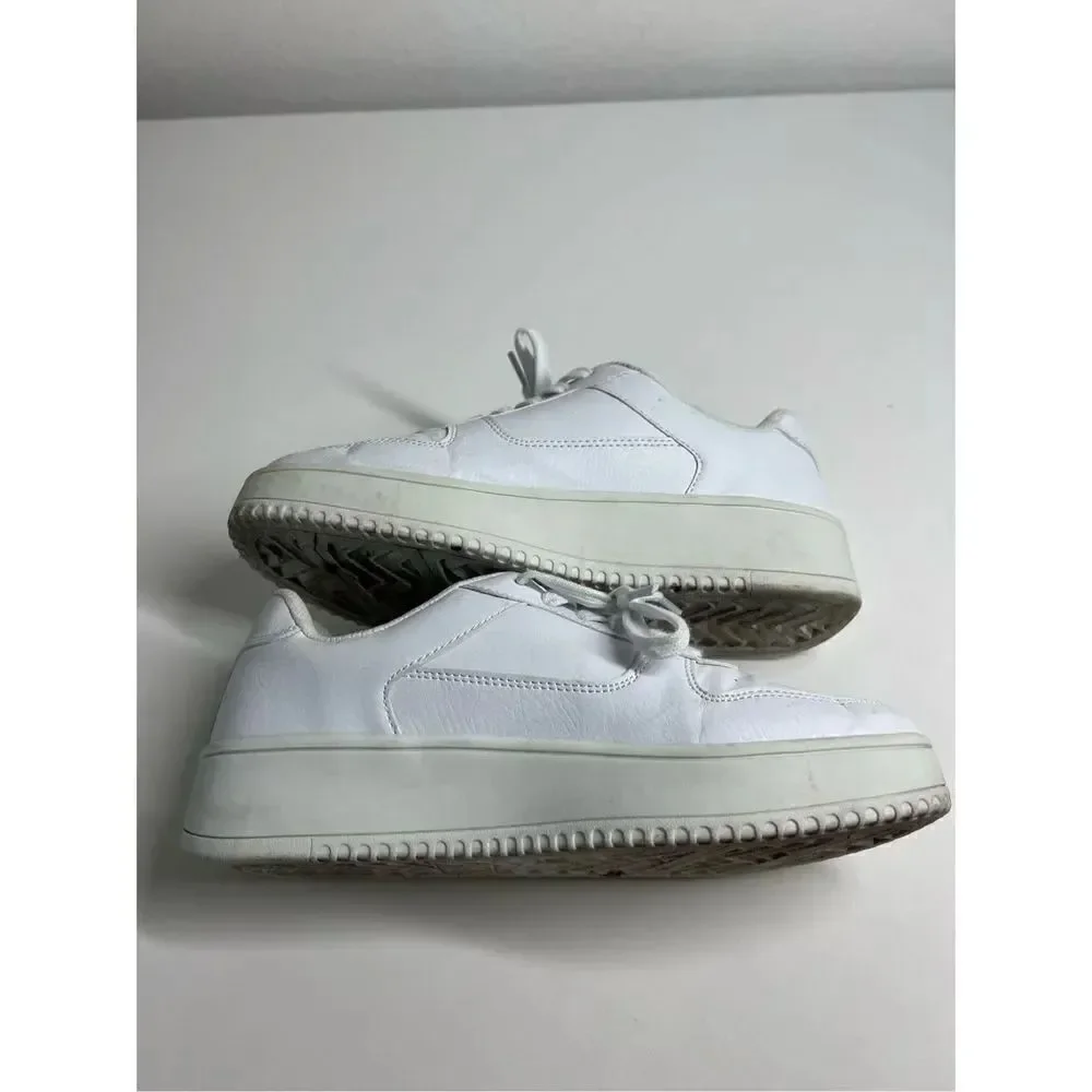 Time & Tru Faux Leather Sneakers Women's 9 White Shoes Classic Court Casual